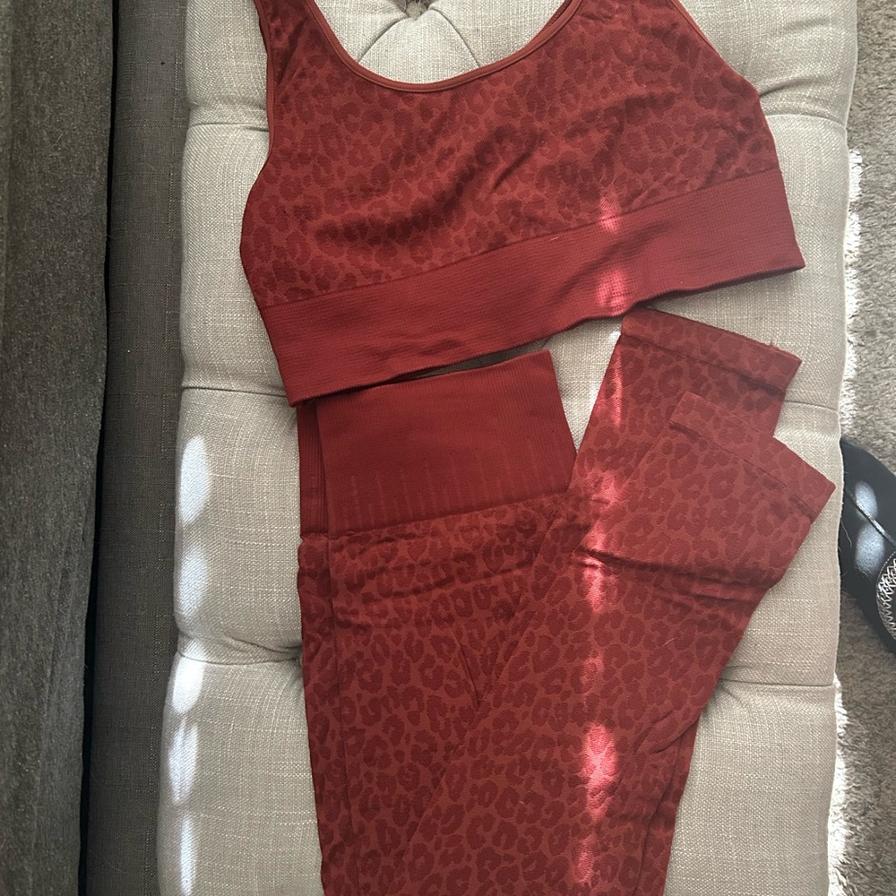 Nikibiki Rust Leopard Sports Bra & Leggings